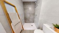 Bathroom of Flat for sale in Vélez-Málaga  with Air Conditioner, Heating and Parquet flooring