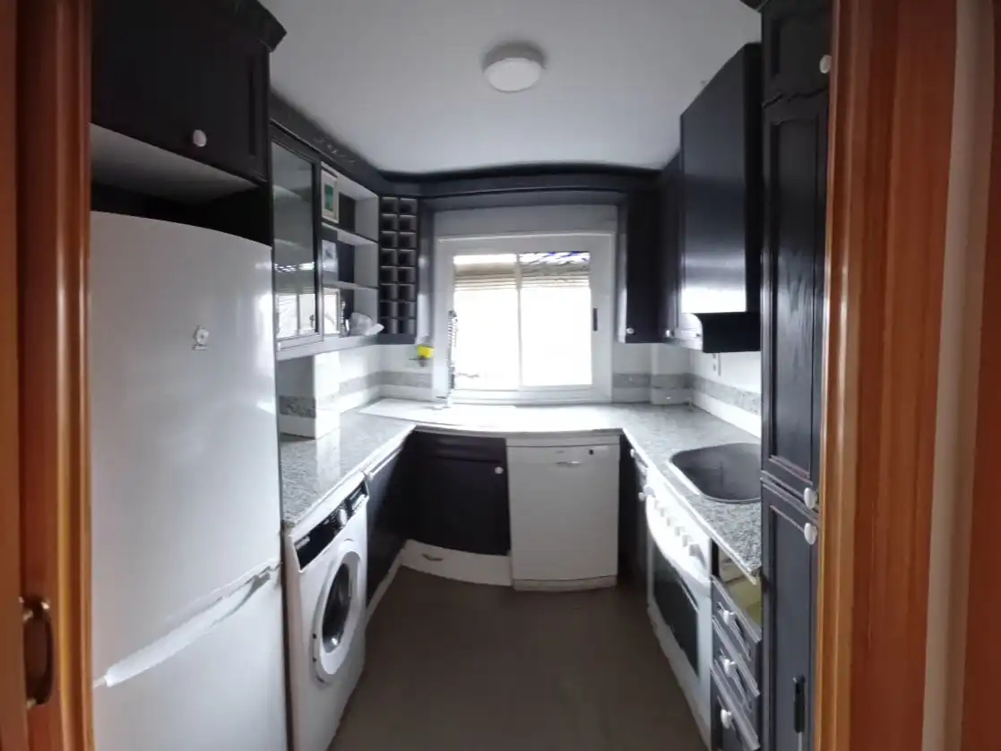 Wohnung zur Miete in Calle de Miguel Servet, 34, Centro
