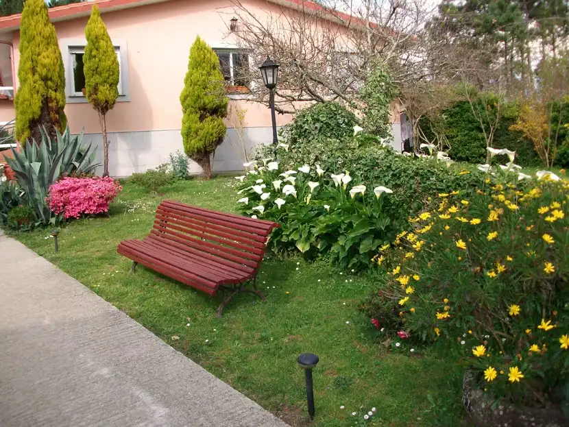 Jardí de Edifici en venda en Outes