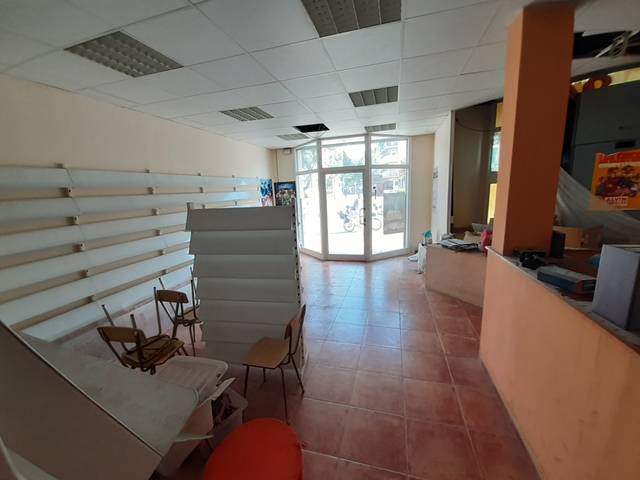 Local comercial en Alquiler en Can Fatjó - Sant Jordi Park - Plana del Castell