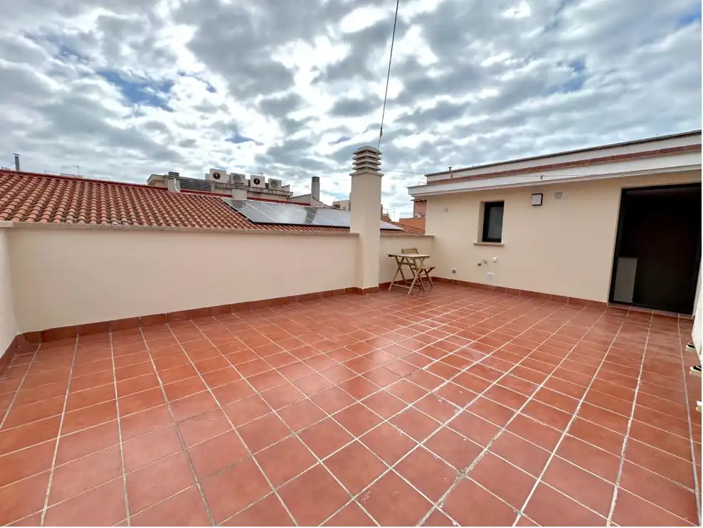 Terraza de Casa adosada en venta en Vilanova i la Geltrú con Aire acondicionado, Terraza y Horno