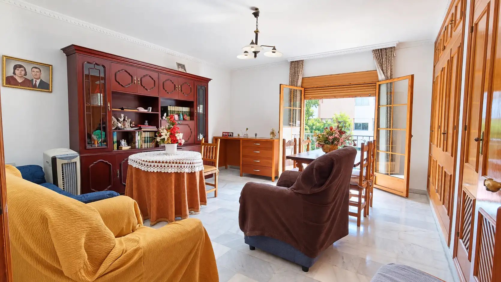 Maison mitoyenne avec terrasse à vendre à Estepona Pueblo, imagen 2