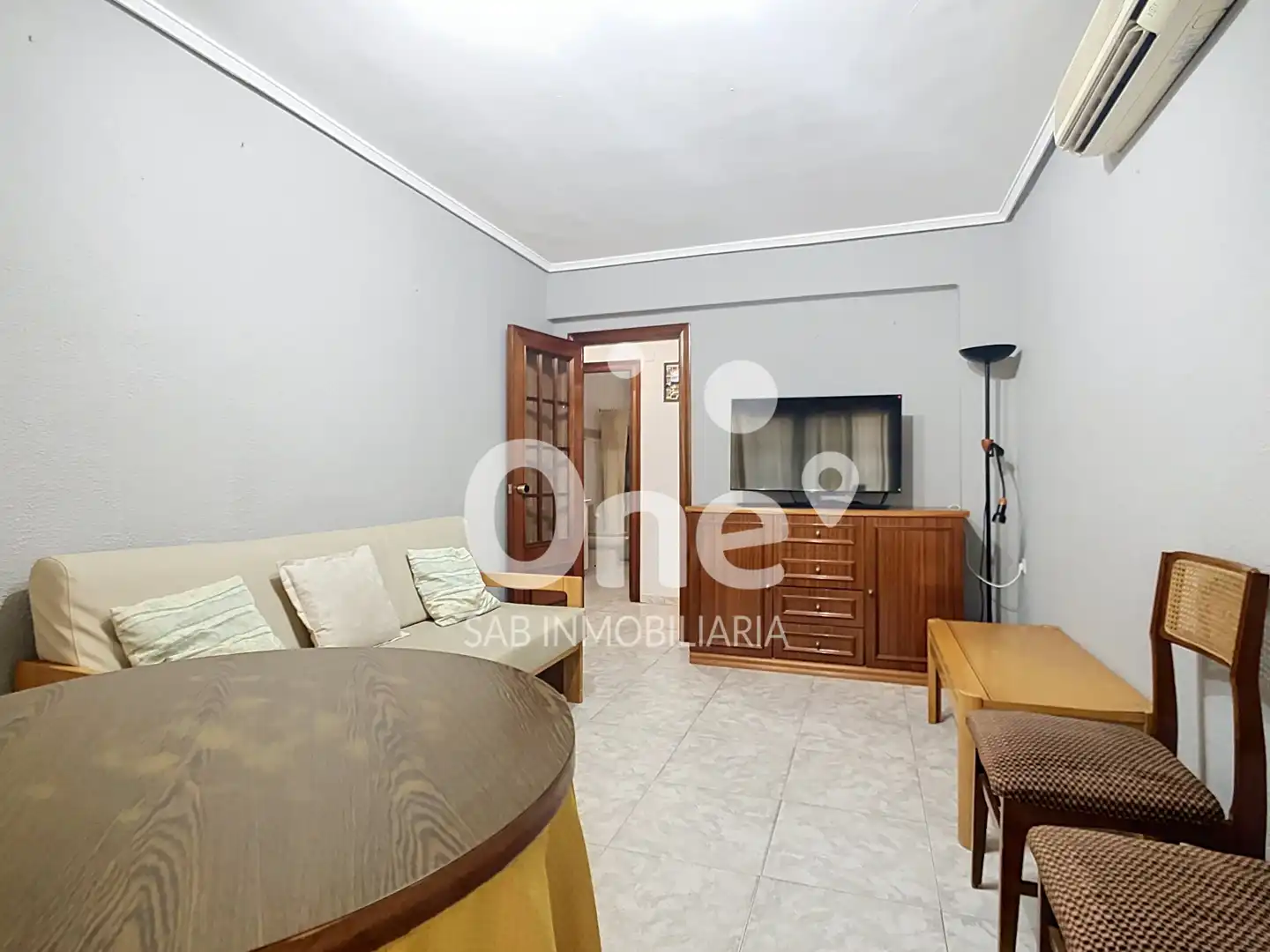 Sala d'estar de Pis en venda en San Antonio de Benagéber amb Aire condicionat, Terrassa i Forn