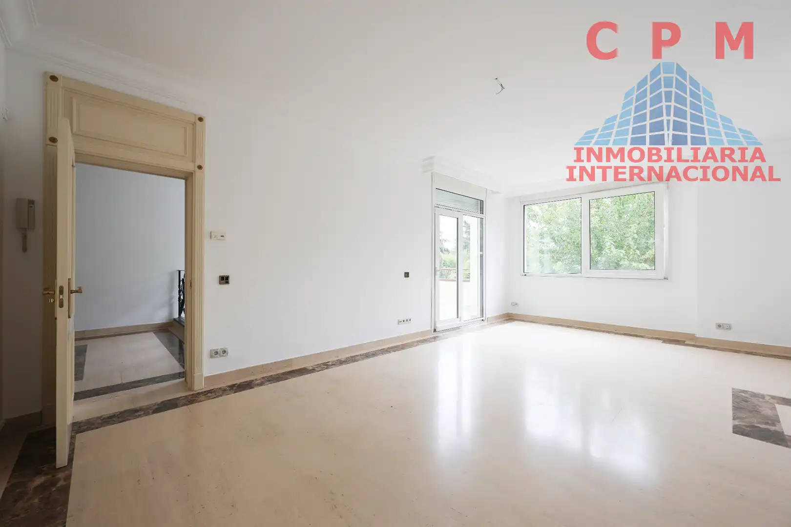 Sala d'estar de Casa o xalet de lloguer en Madrid amb Aire condicionat, Calefacció i Jardí privat