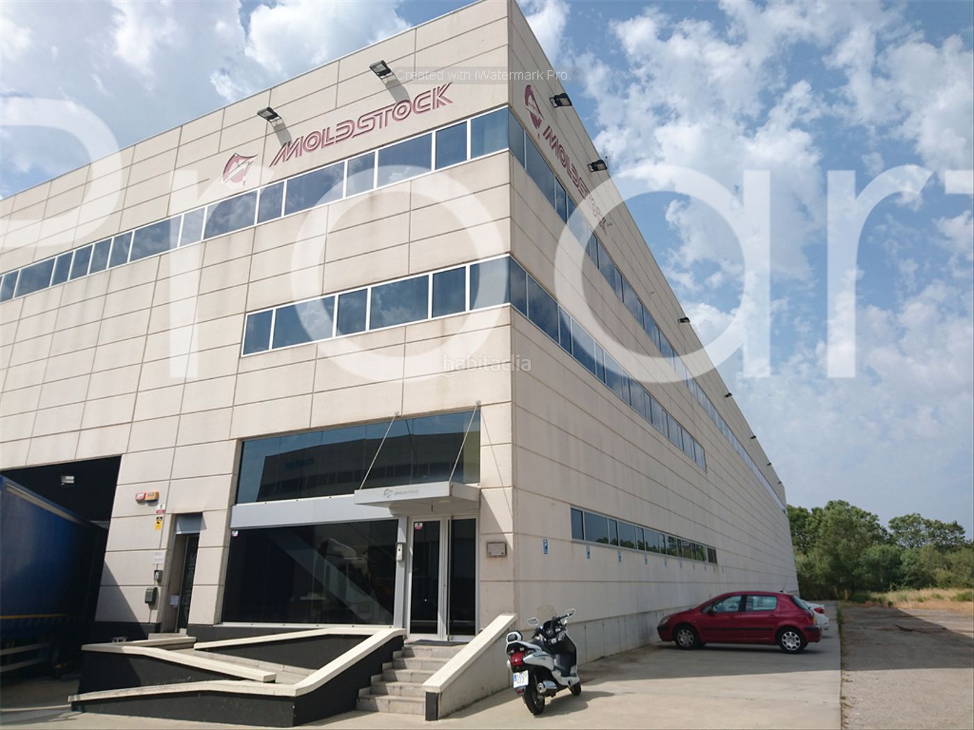 Vista exterior de Oficina de lloguer en Santa Maria de Palautordera amb Aire condicionat