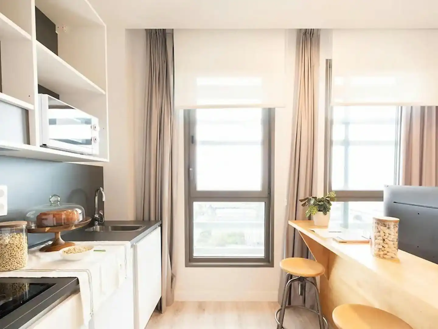 Schlafzimmer von Gebäude zur Miete in Barcelona