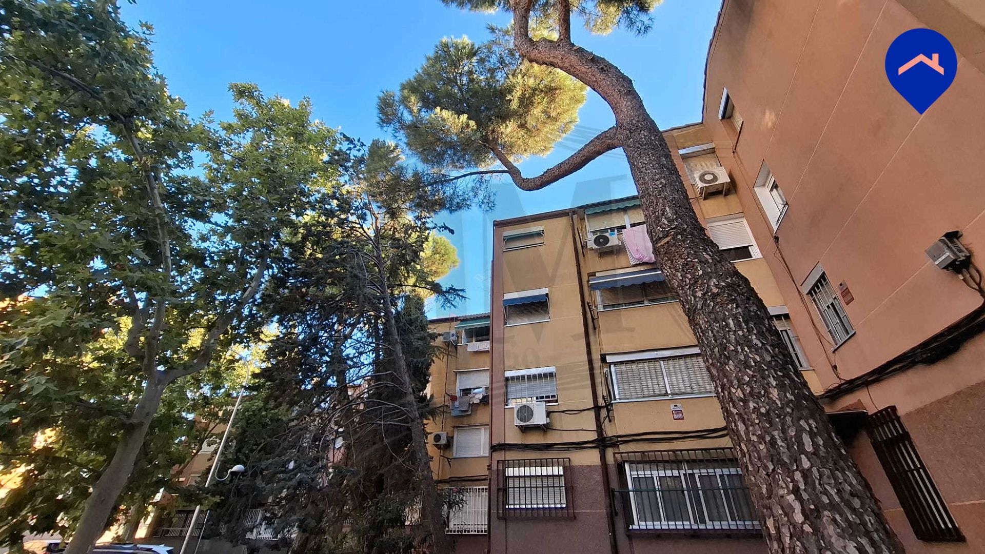 Vista exterior de Piso en venta en  Madrid Capital con Aire acondicionado, Calefacción y Amueblado