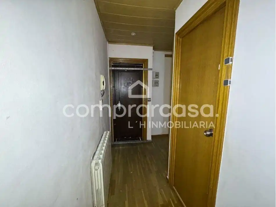 Pis amb terrassa en venda a Vinyets - Molí Vell, imagen 2