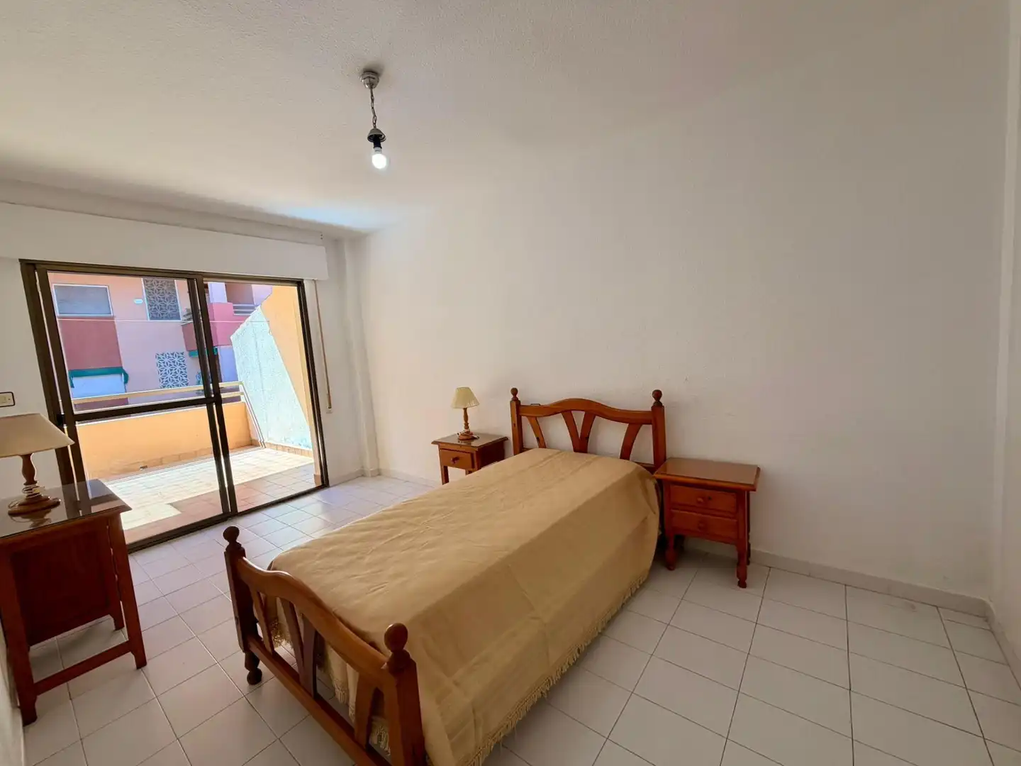Dormitori de Casa o xalet en venda en Salobreña amb Jardí privat, Terrassa i Balcó