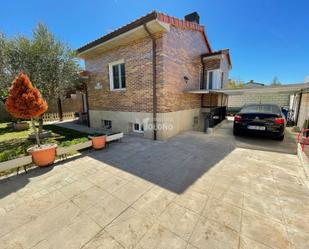 Exterior view of House or chalet for sale in Casalarreina  with Terrace and Swimming Pool