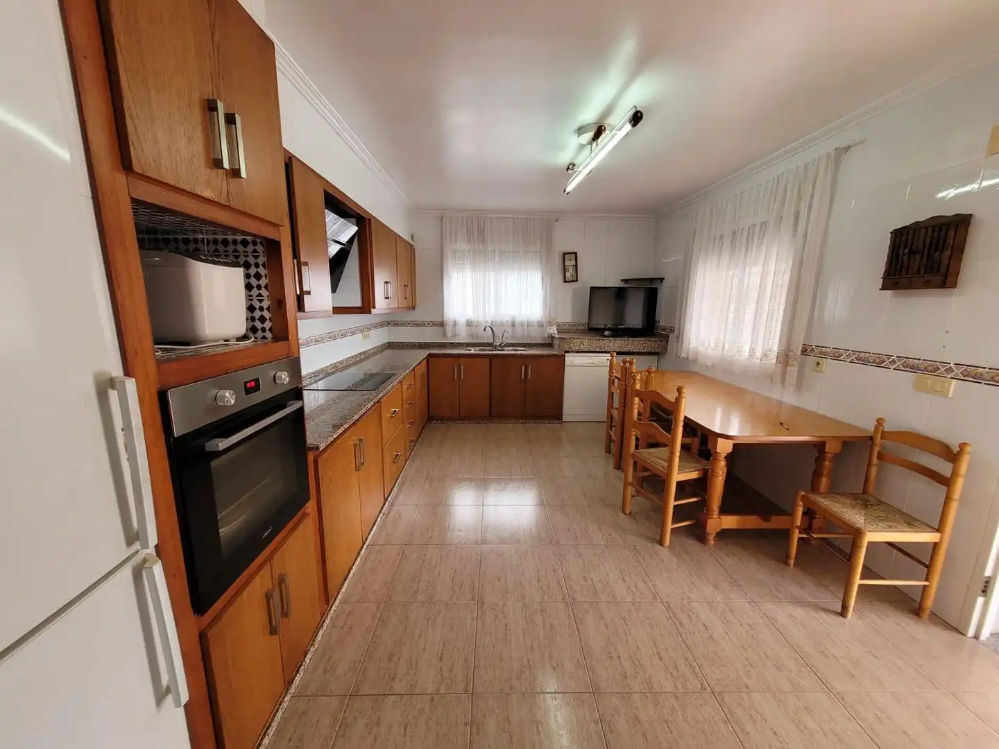 Cuina de Casa o xalet en venda en Crevillent amb Aire condicionat, Calefacció i Terrassa