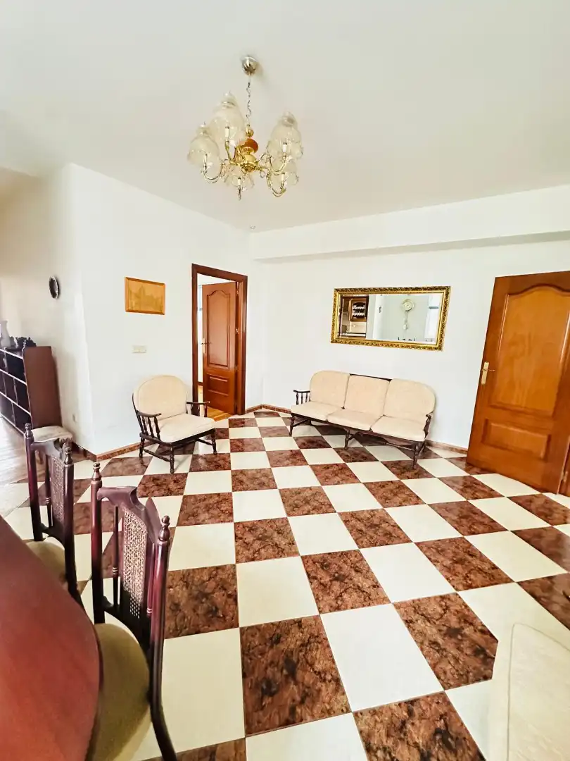 Sala d'estar de Pis en venda en Valladolid amb Calefacció i Traster