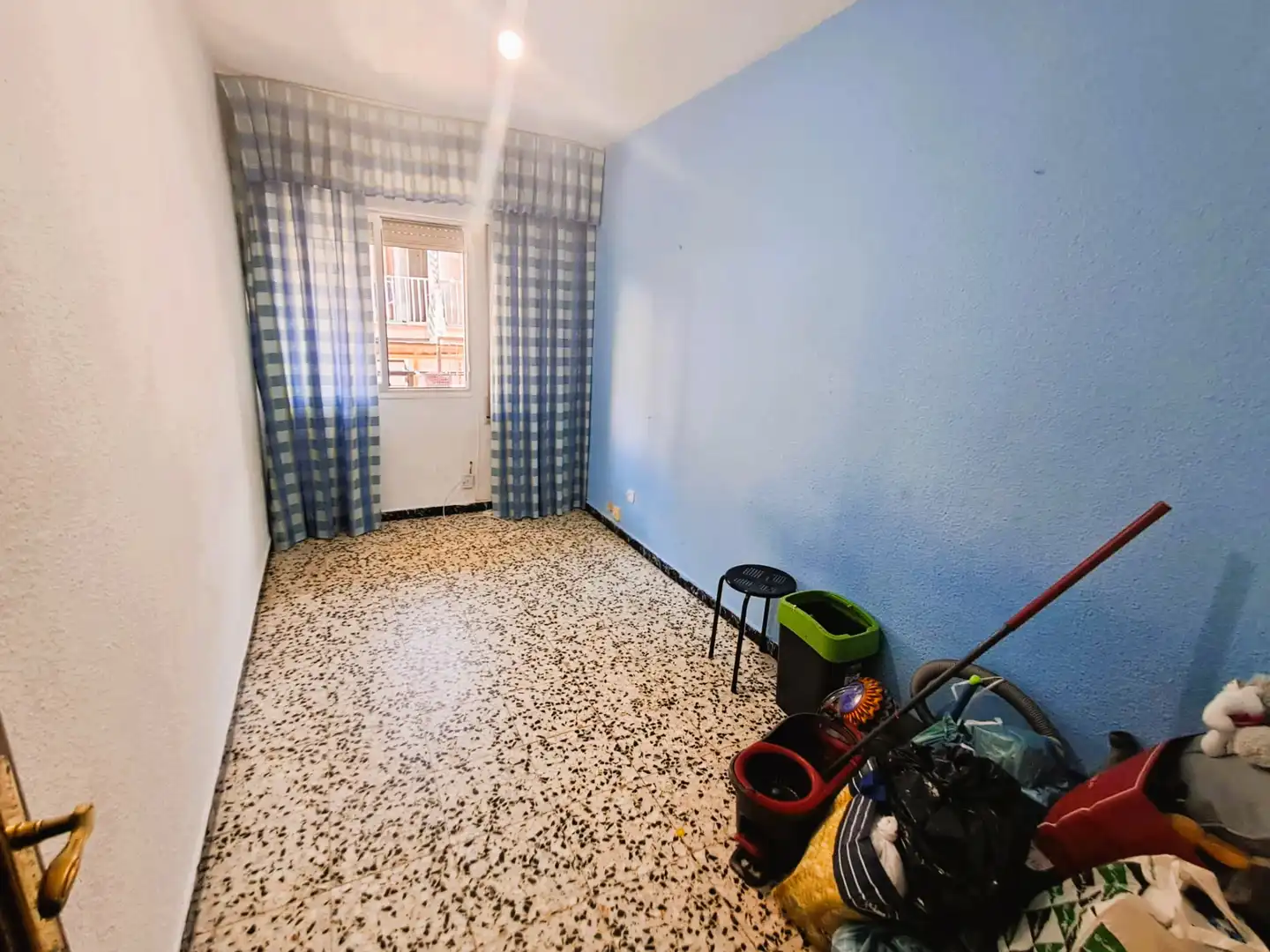 Habitación de Piso en venta en Madrid con Calefacción, Terraza y Alarma