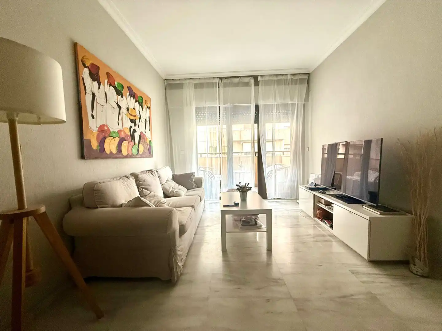 Living room of Flat for sale in Sevilla  with Furnished