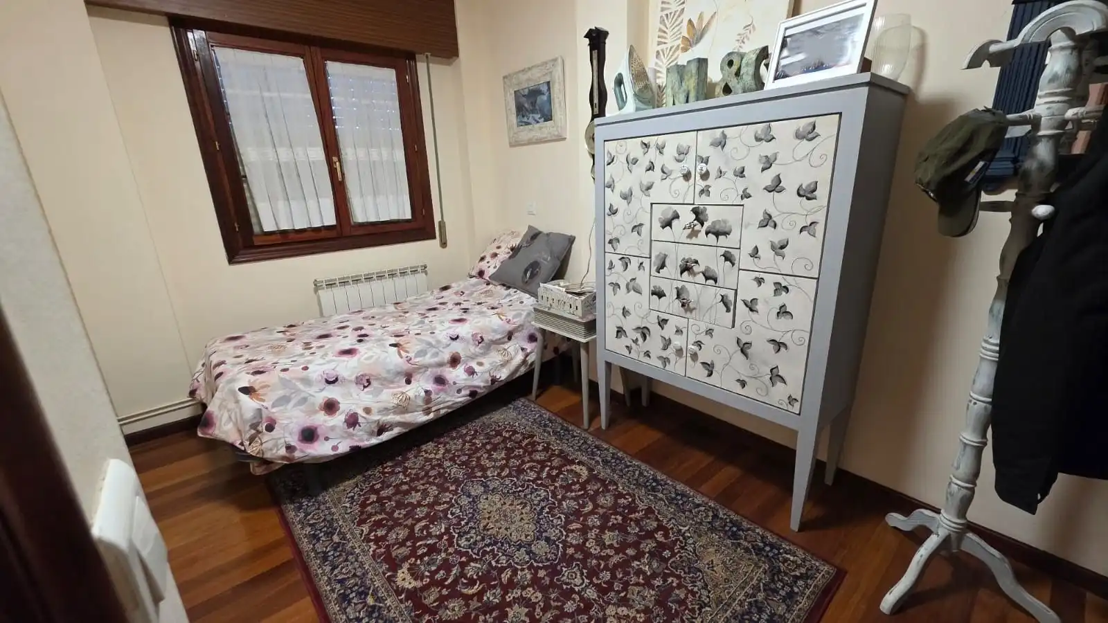 Dormitori de Casa o xalet en venda en Castro-Urdiales amb Calefacció, Jardí privat i Terrassa
