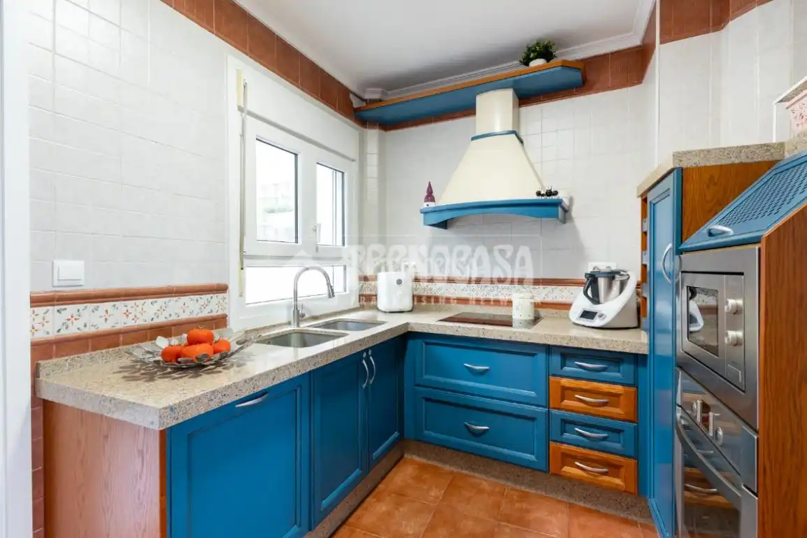 Cocina de Casa adosada en venta en Vélez-Málaga con Terraza