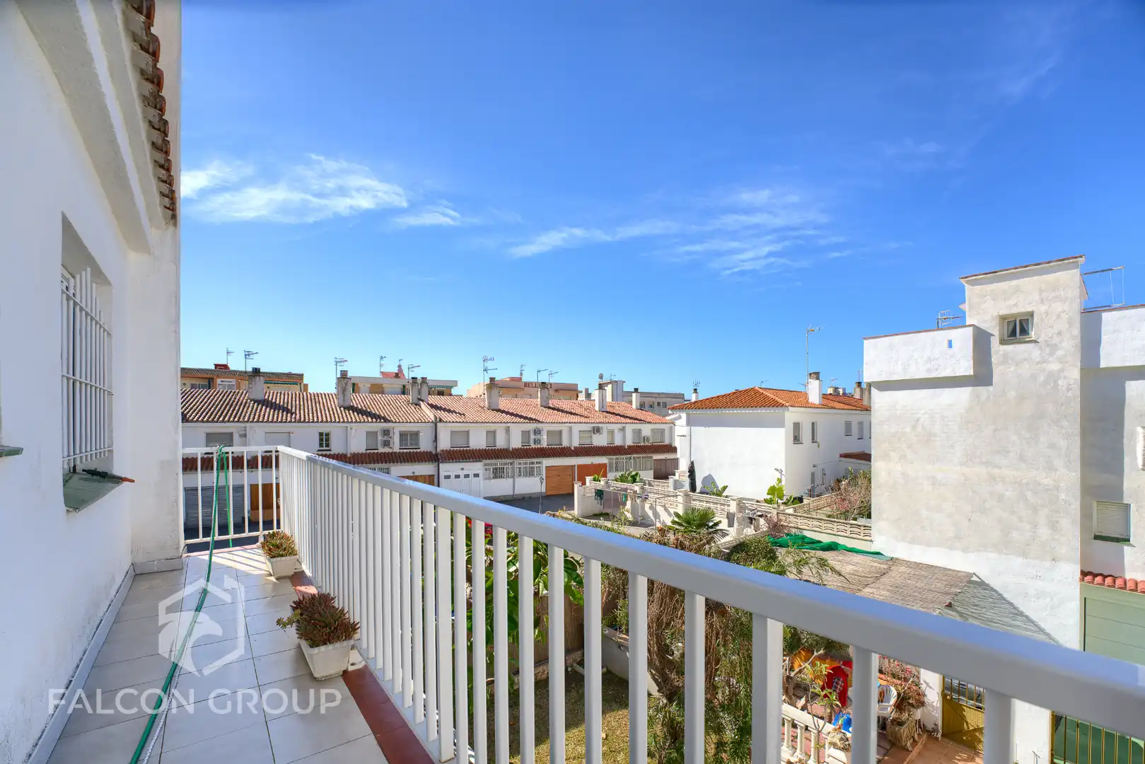 Vista exterior de Casa o chalet en venta en Cunit con Aire acondicionado, Calefacción y Jardín privado