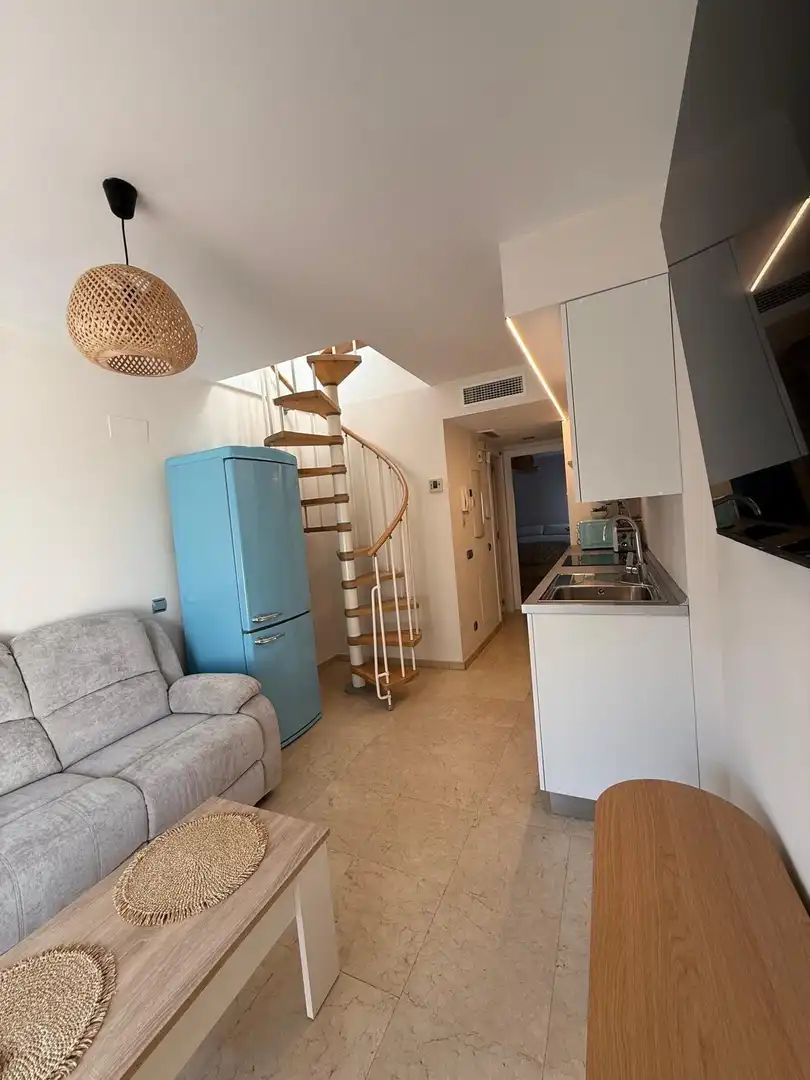 Küche von Dachboden zur Miete in Benalmádena mit Klimaanlage, Heizung und Terrasse