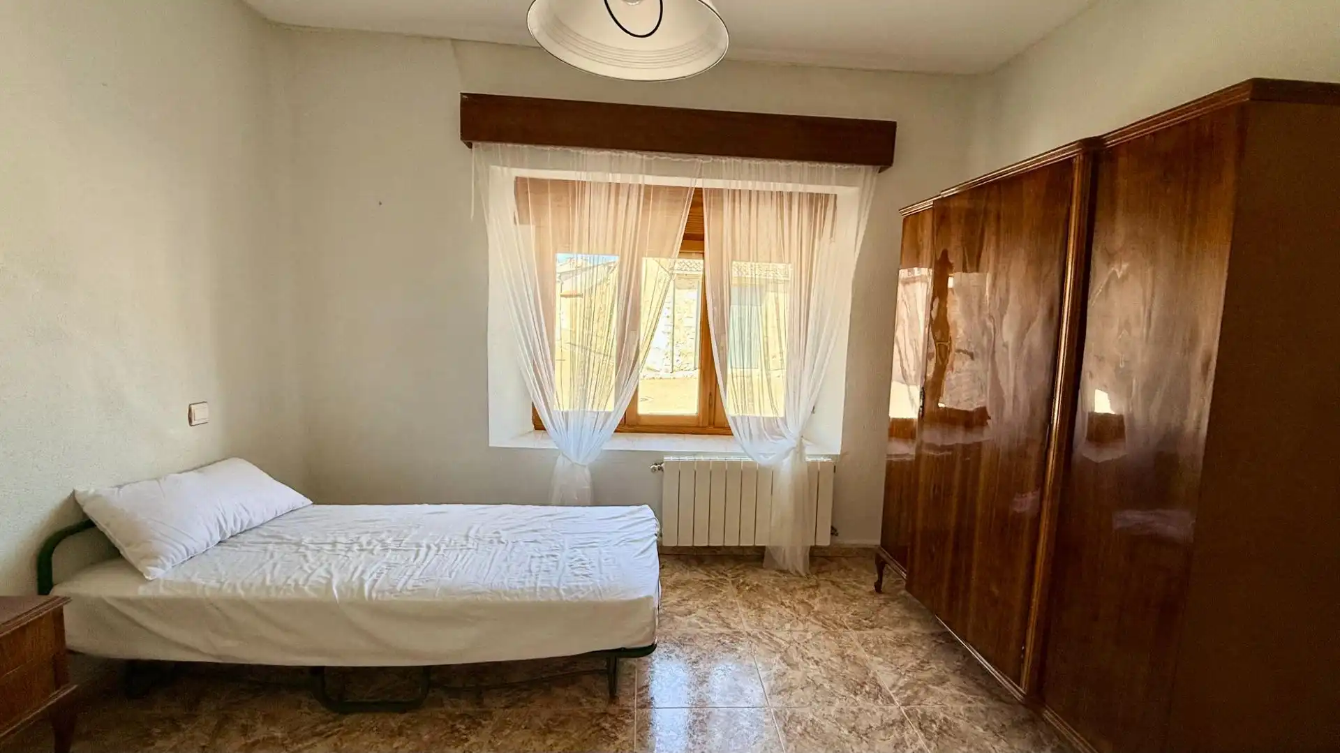 Bedroom of Houses for sale in Viloria  with Heating, Private garden and Furnished