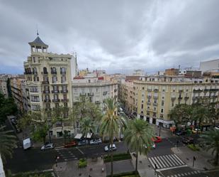 Exterior view of Apartment to rent in  Valencia Capital  with Air Conditioner, Terrace and Balcony