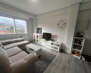 Living room of Flat for sale in Vigo   with Heating, Storage room and Furnished