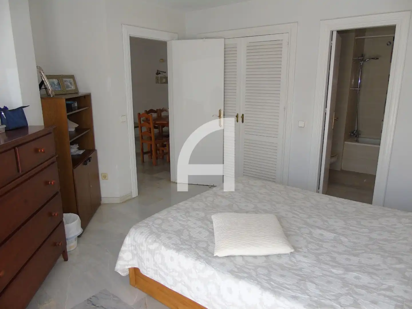 Schlafzimmer von Dachboden zum Verkauf in Mijas mit Klimaanlage, Heizung und Terrasse