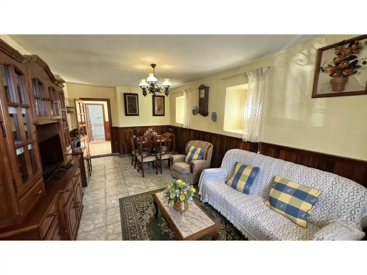 Living room of Houses for sale in Merindad de Montija  with Heating, Private garden and Terrace