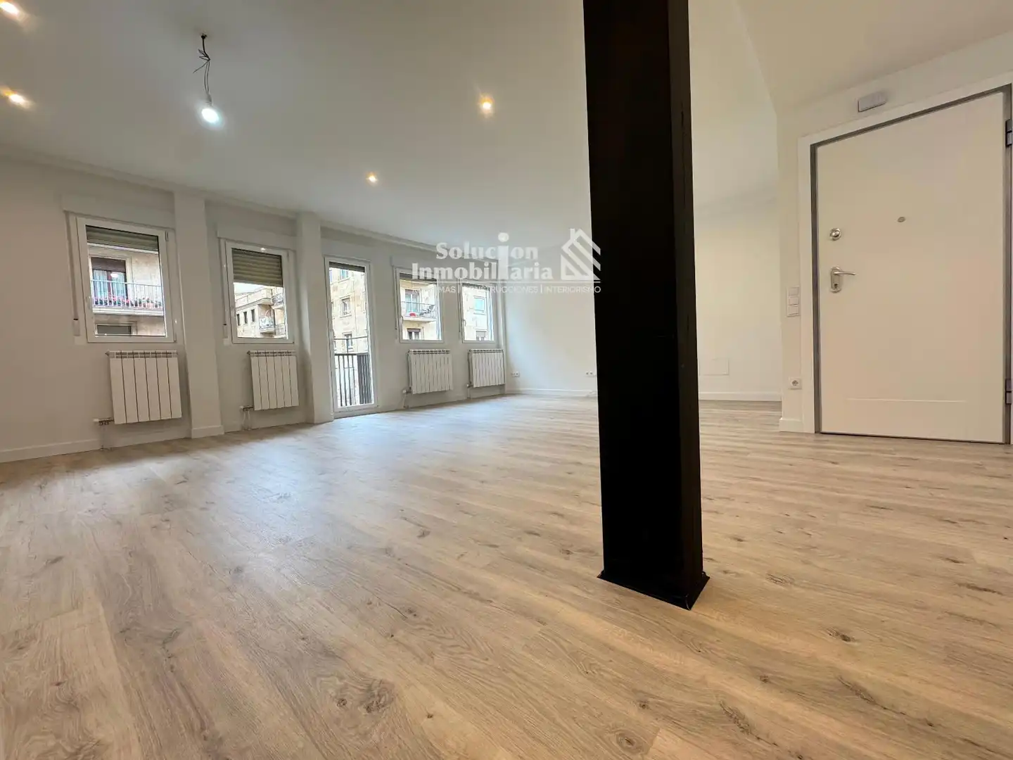 Vista exterior de Piso en venta en Salamanca con Calefacción y Amueblado