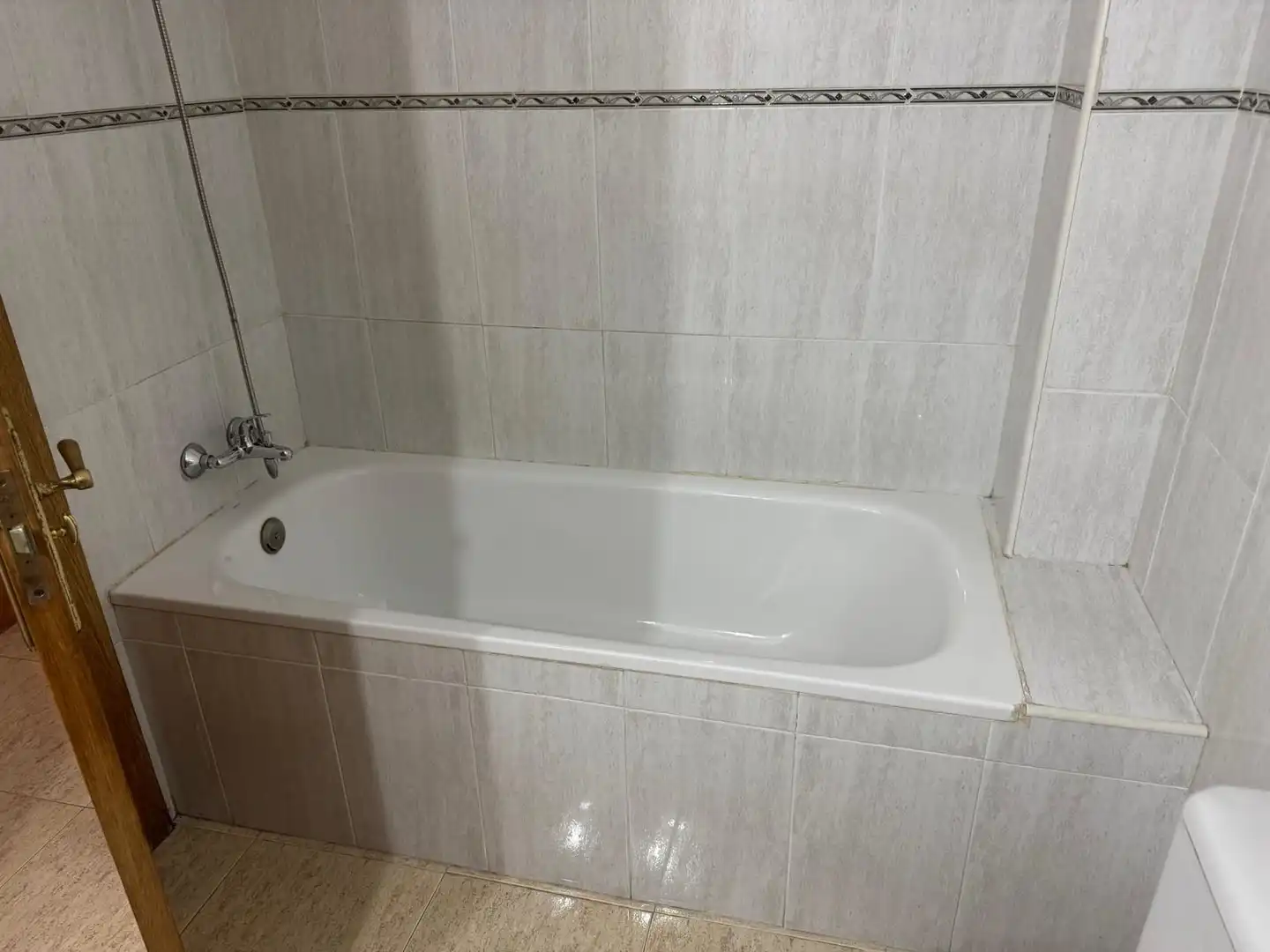 Bany de Pis en venda en Lleida amb Calefacció