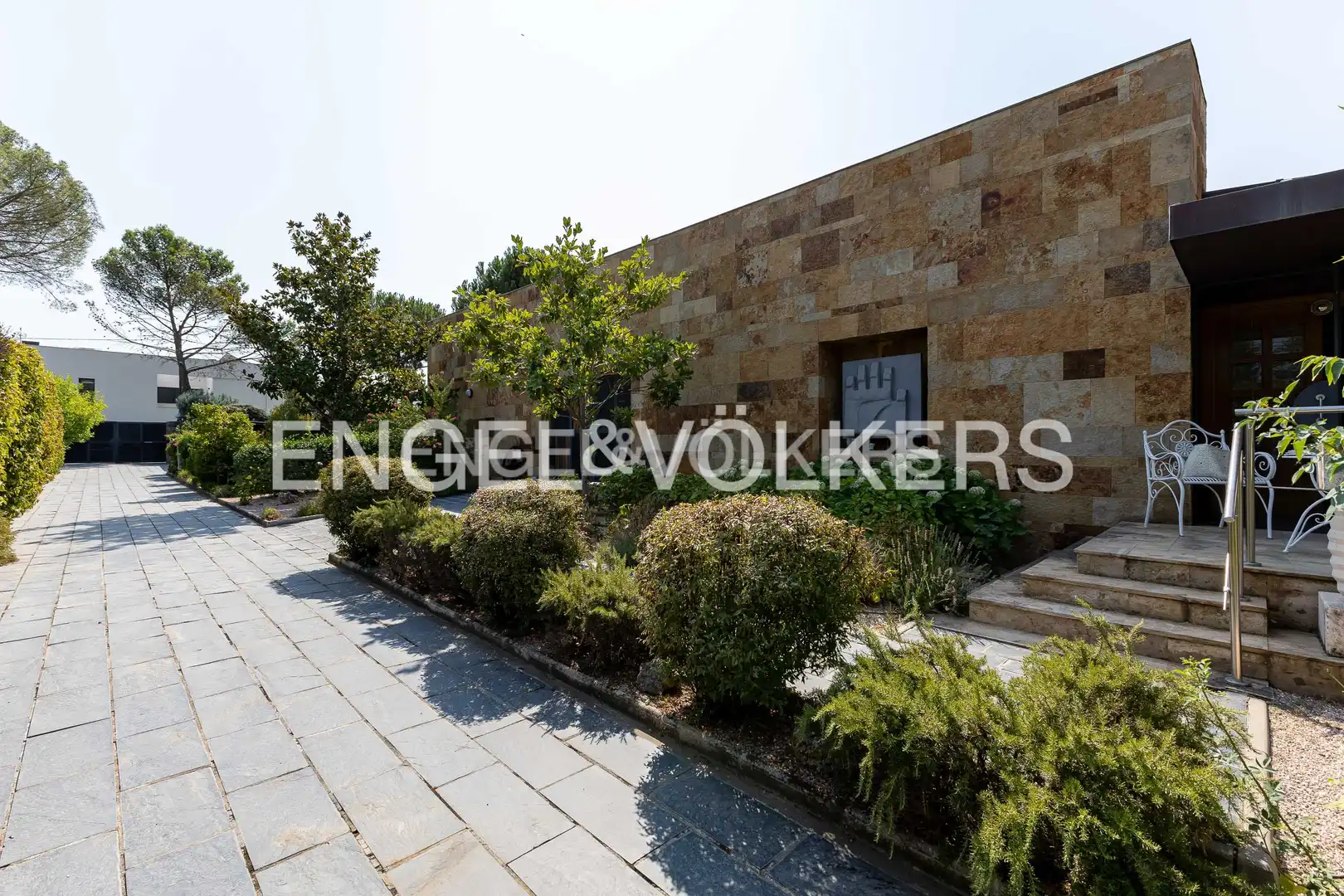 Exterior view of Houses for sale in Majadahonda  with Air Conditioner, Heating and Private garden