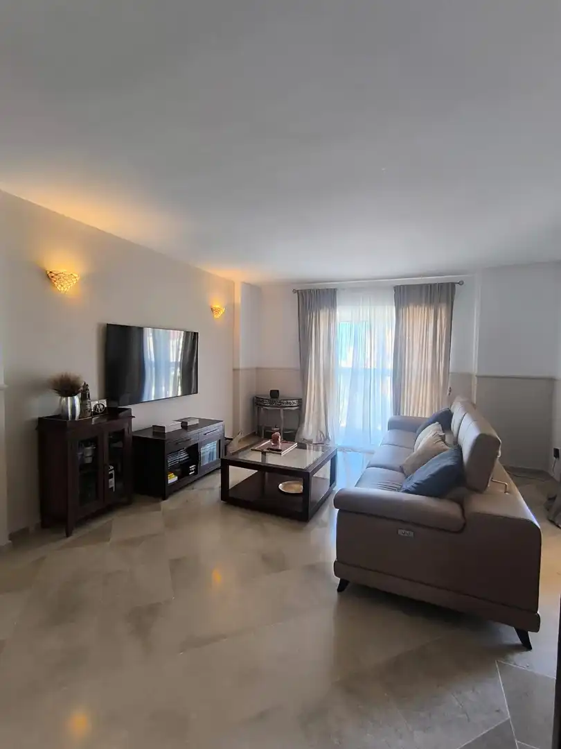 Apartament amb piscina en venda a Calahonda, imagen 35