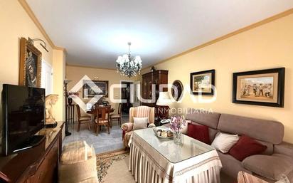 Living room of Flat for sale in Sanlúcar de Barrameda  with Storage room
