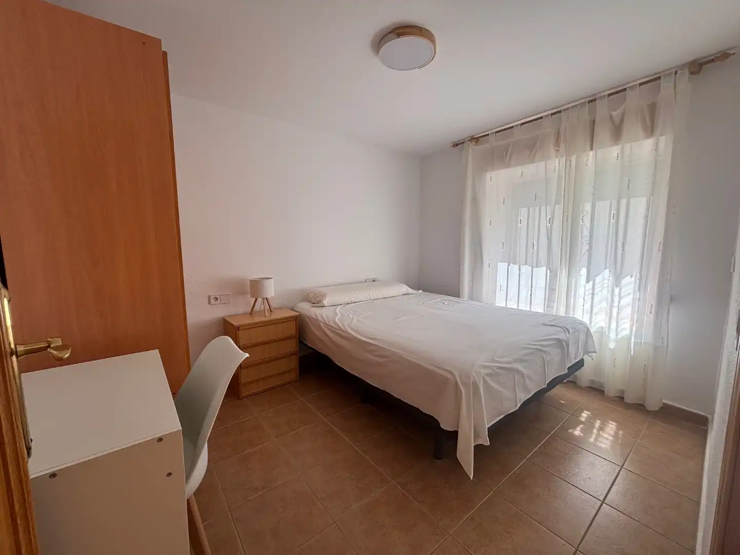 Bedroom of Houses for share in Onil  with Terrace, Furnished and Washing machine