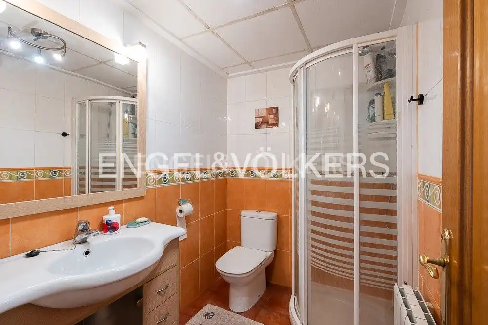 Baño de Casa o chalet en venta en Valencia con Aire acondicionado, Calefacción y Terraza