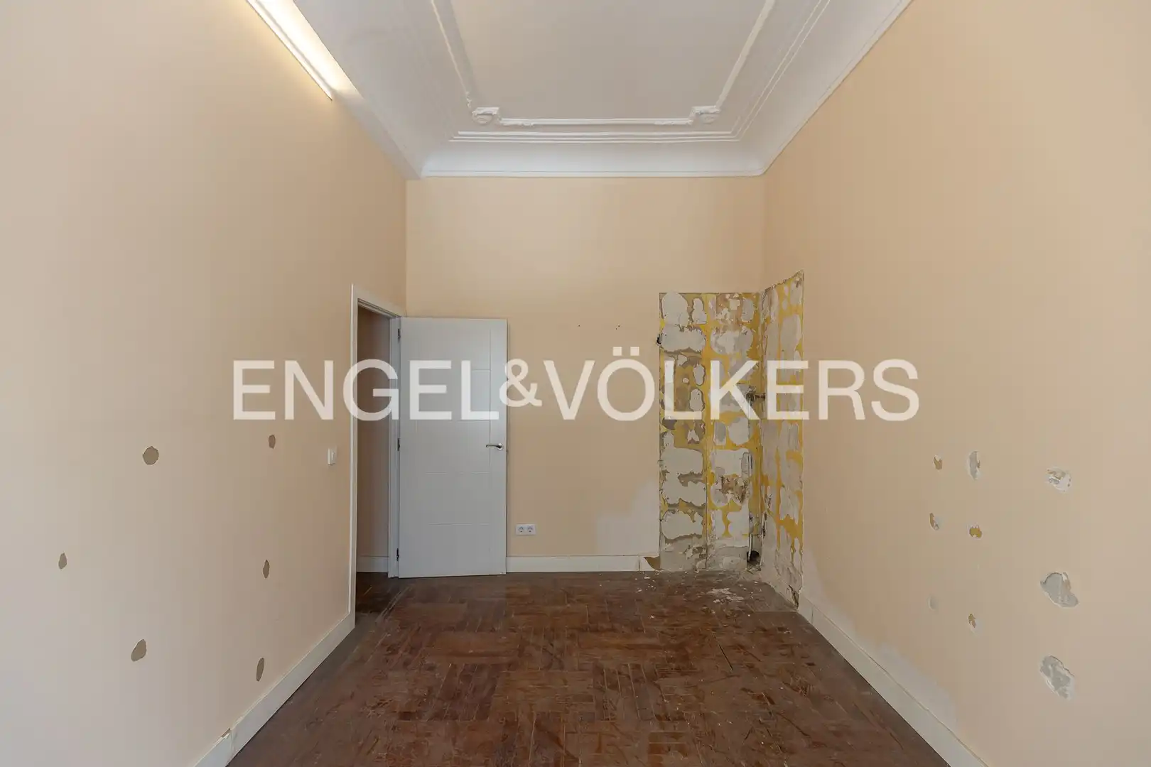 Flat for sale in Madrid  with Heating
