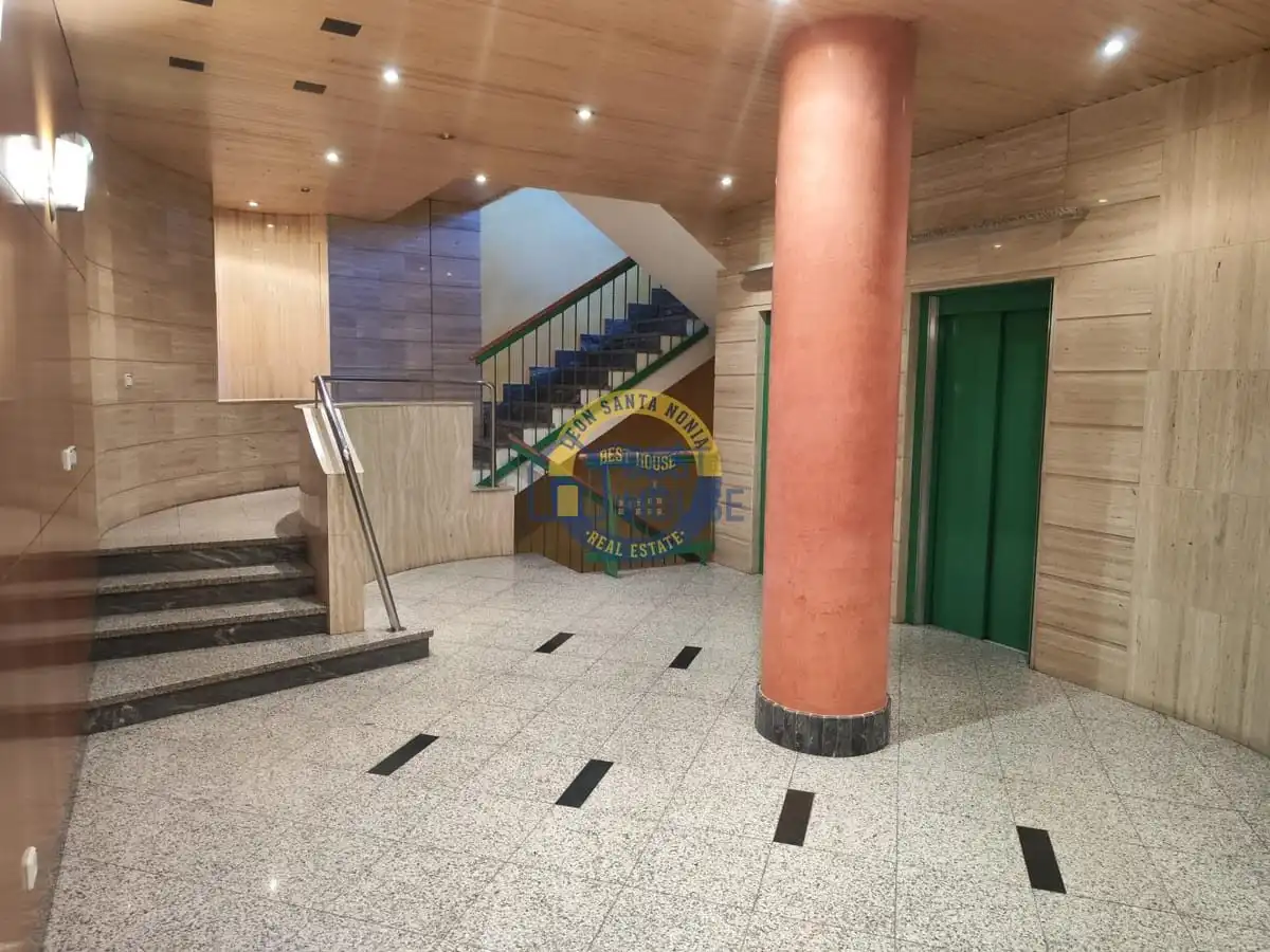 Office for rent in San Claudio - La Chantría