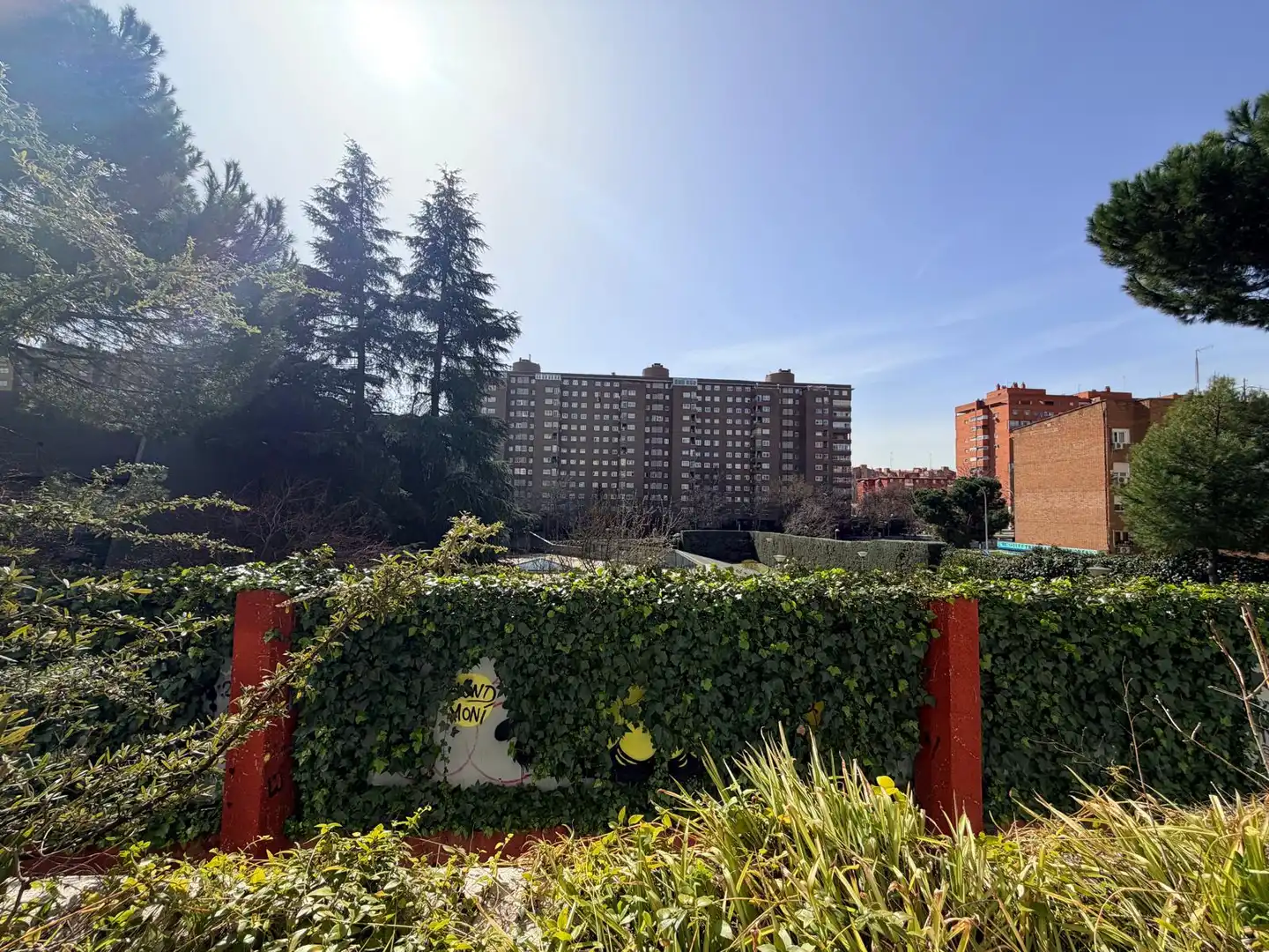 Vista exterior de Local en venta en Madrid