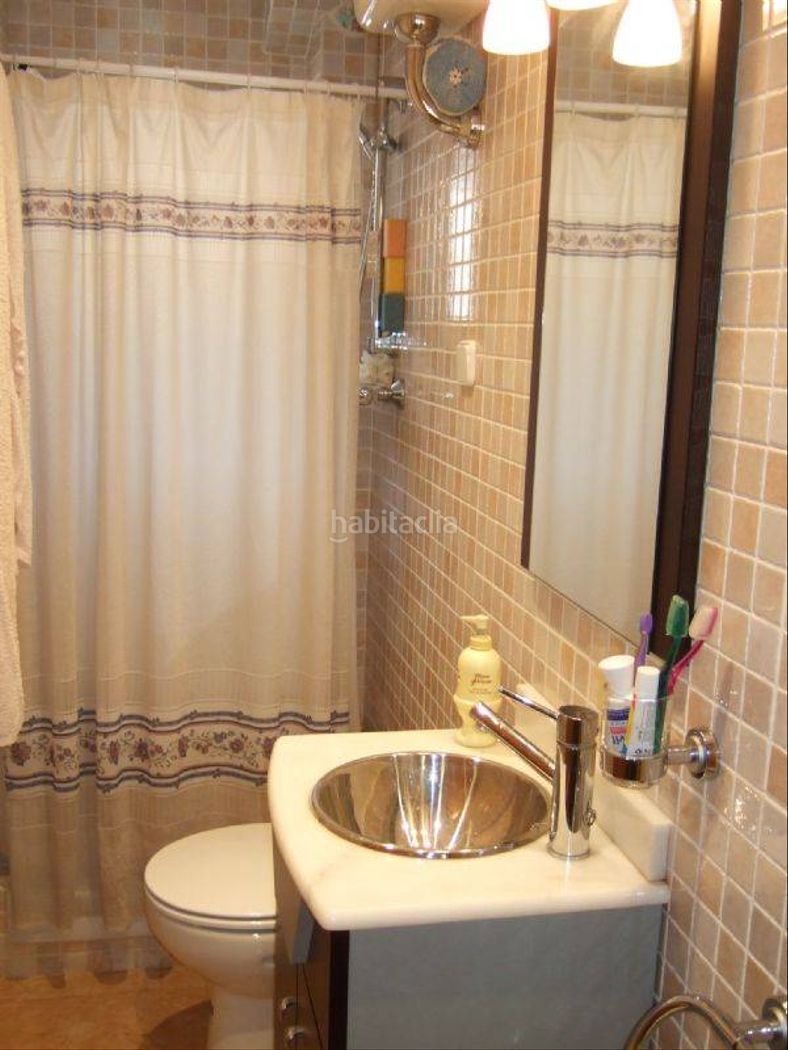 Bany de Pis en venda en Mataró amb Traster i Moblat