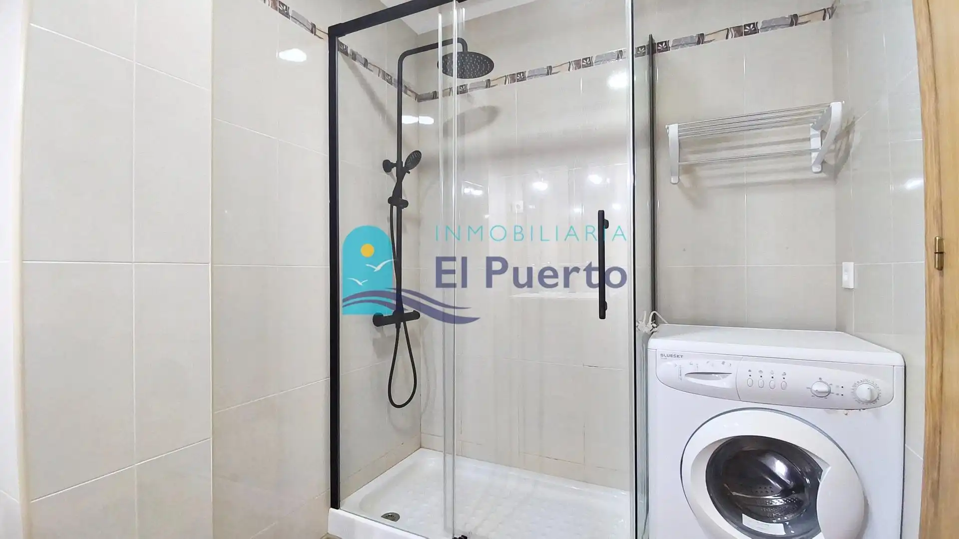 Badezimmer von Wohnung zum Verkauf in Mazarrón mit Klimaanlage, Heizung und Parkett