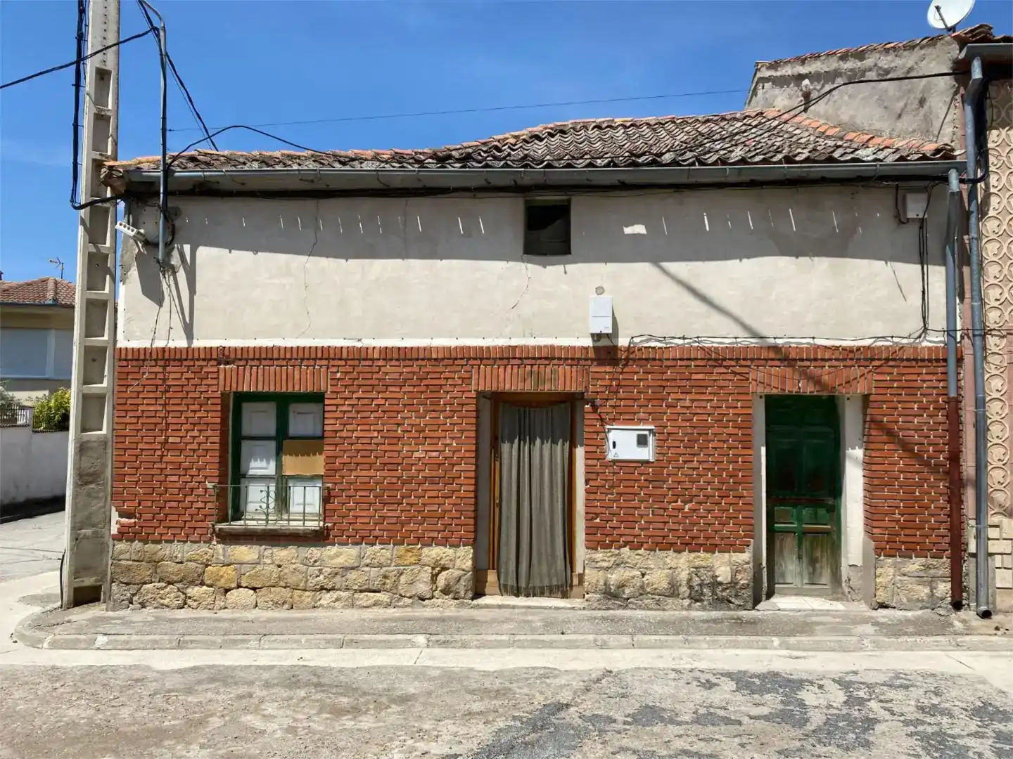 Vista exterior de Casa adosada en venta en Aldea Real, Segovia