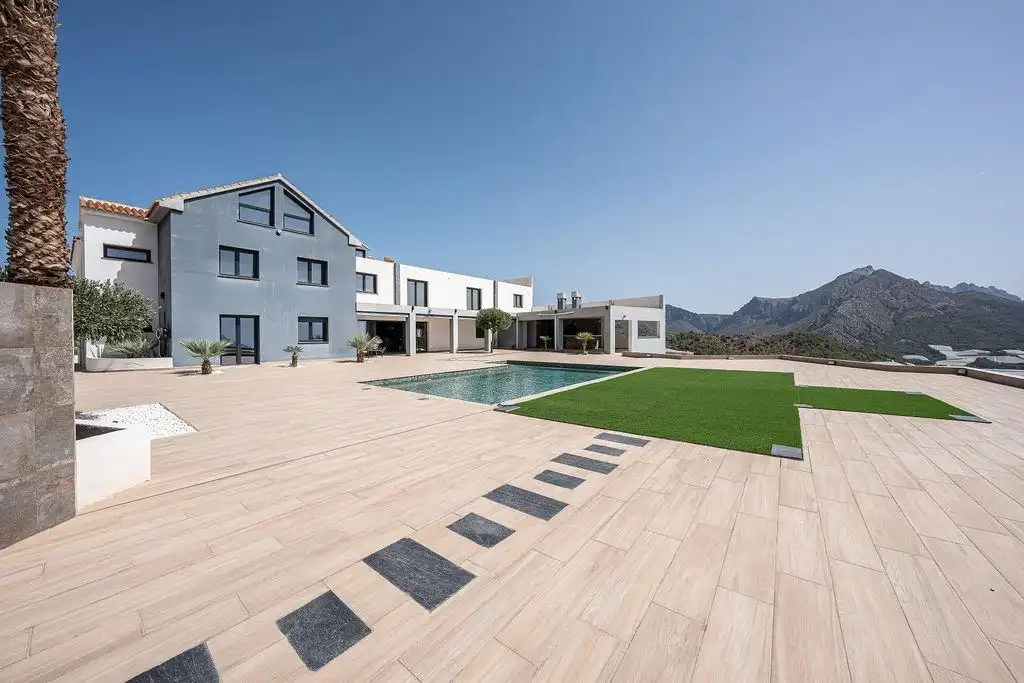 Casa amb terrassa en venda a Callosa d'en Sarrià, imagen 2