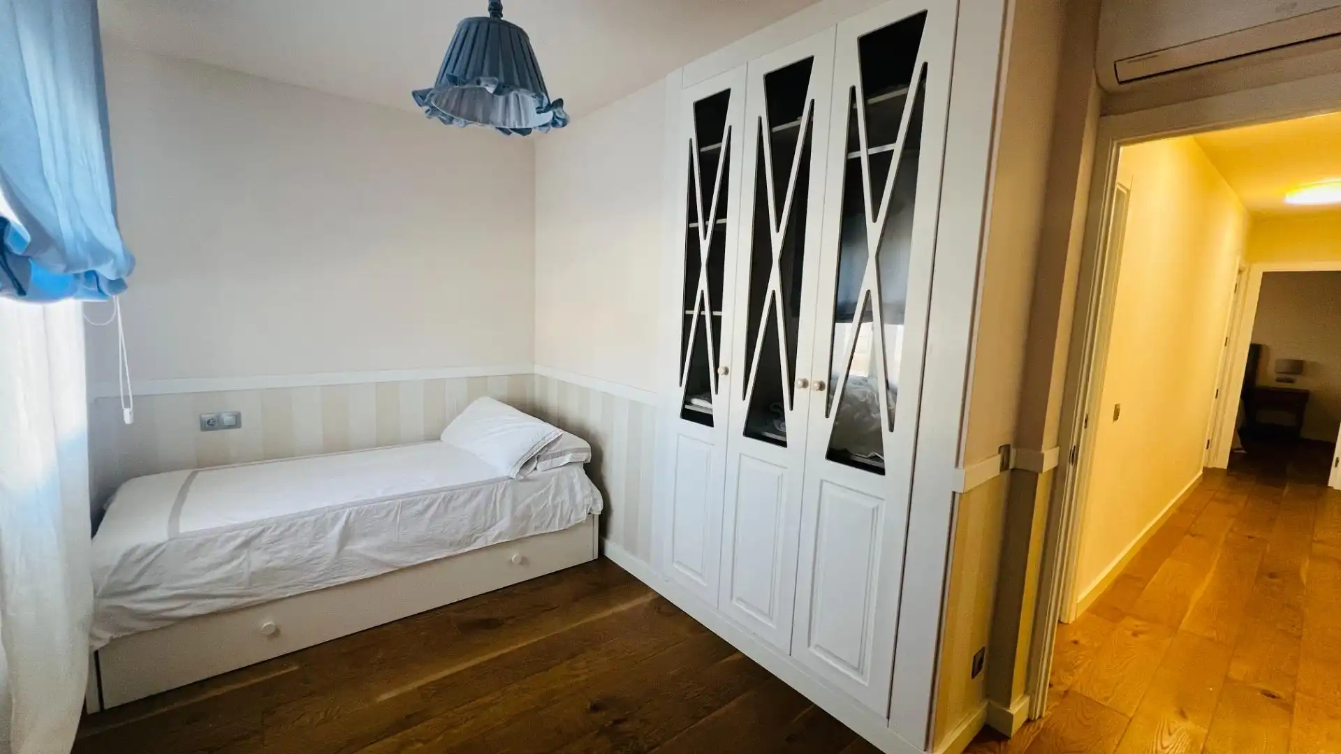 Bedroom of Houses for sale in Cambrils  with Air Conditioner, Private garden and Parquet flooring