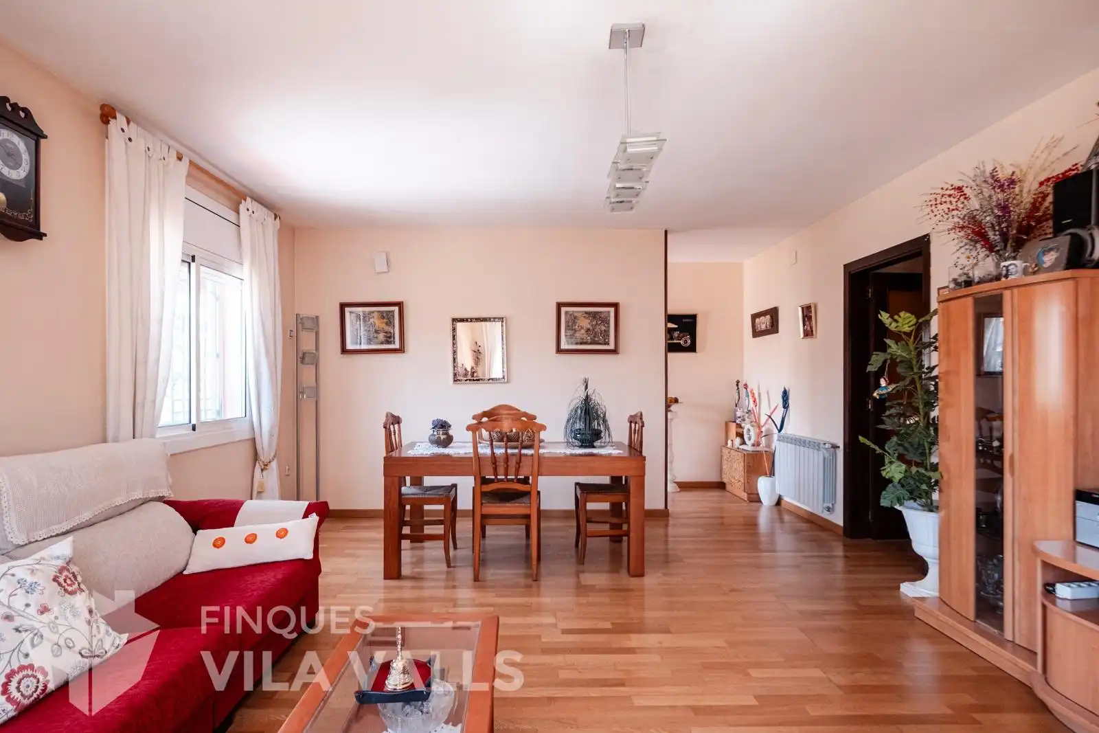 Sala d'estar de Casa o xalet en venda en Caldes de Montbui amb Piscina comunitària
