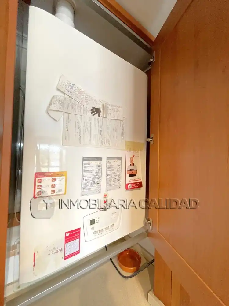Wohnung zur Miete in Burgos mit Heizung, Terrasse und Abstellraum