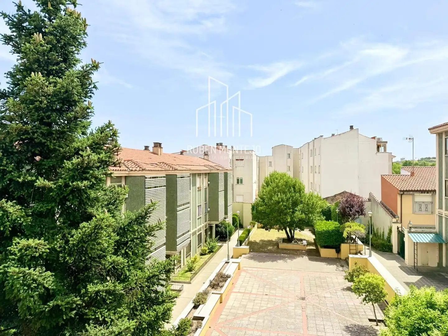 Vista exterior de Piso en venta en Salamanca con Calefacción, Terraza y Balcón