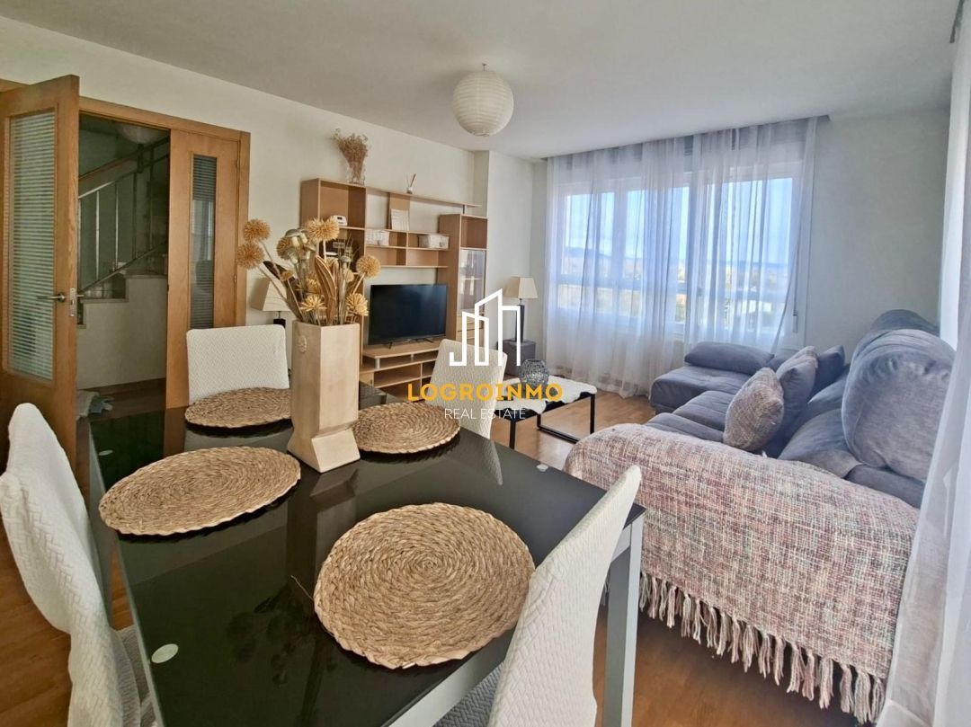 Sala d'estar de Dúplex en venda en Villamediana de Iregua amb Calefacció, Terrassa i Traster