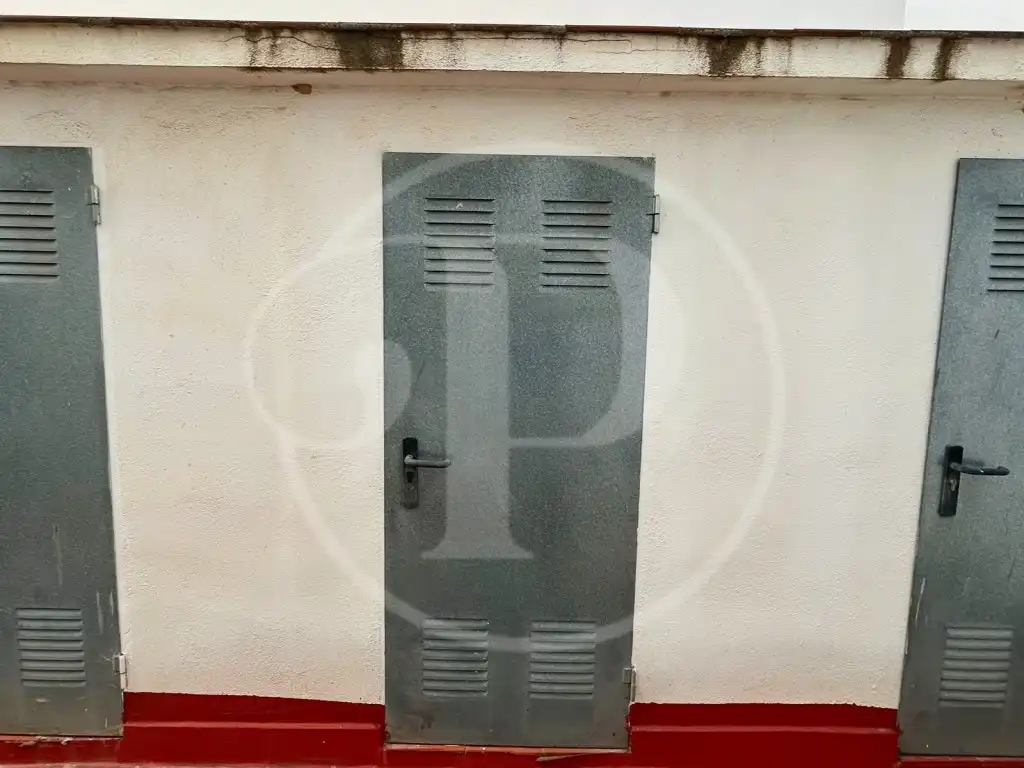 Flat for sale in Paterna  with Air Conditioner