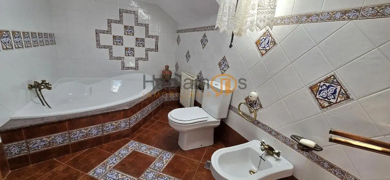 Xalet amb jardí en venda a Sobrán, imagen 17