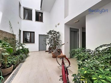Duplex con ascensore in vendita a Casco Antiguo