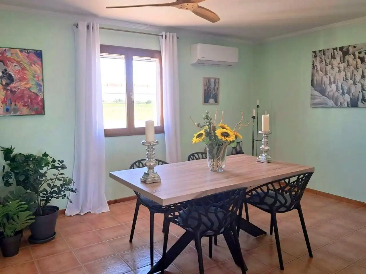 Menjador de Casa o xalet en venda en Elche / Elx amb Aire condicionat, Jardí privat i Terrassa